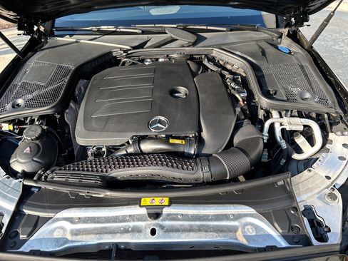 Used 2019 Mercedes-Benz C 300 4MATIC Coupe image 42