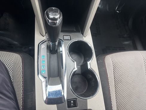 Used 2017 Chevrolet Equinox LT w/ Convenience Package image 17