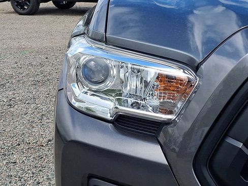 Used 2023 Toyota Tacoma SR AWD/4WD image 12