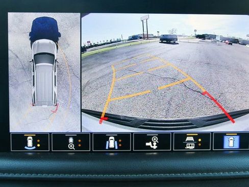 Used 2021 Chevrolet Tahoe Z71 w/ Luxury Package image 36