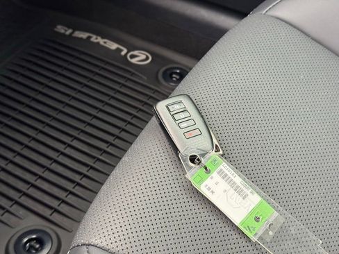 Certified 2024 Lexus IS 300 w/ Comfort Package image 37