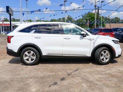 Used 2021 Kia Sorento LX FWD image 23