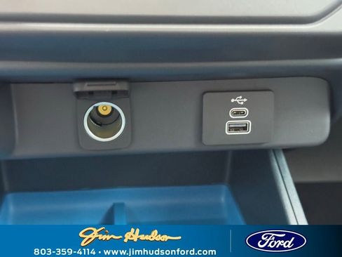 New 2025 Ford Maverick XLT w/ Equipment Group 301A image 29