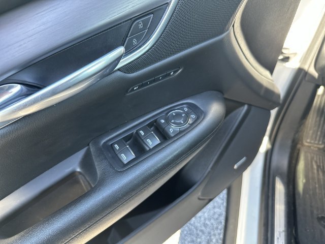 Used 2019 Cadillac XT5 Luxury FWD image 18