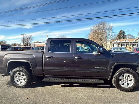 Used 2015 GMC Sierra 1500 SLE w/ SLE Value Package AWD/4WD image 10