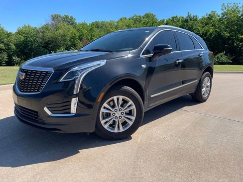 Certified 2024 Cadillac XT5 Luxury FWD image 1