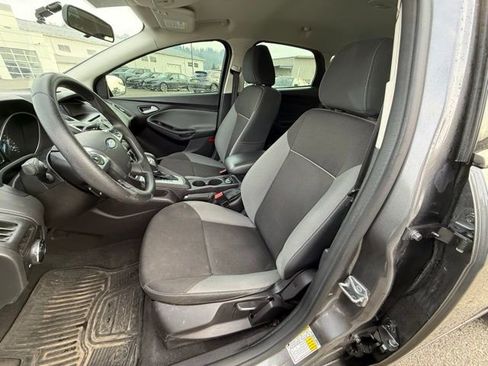 Used 2014 Ford Focus SE image 11