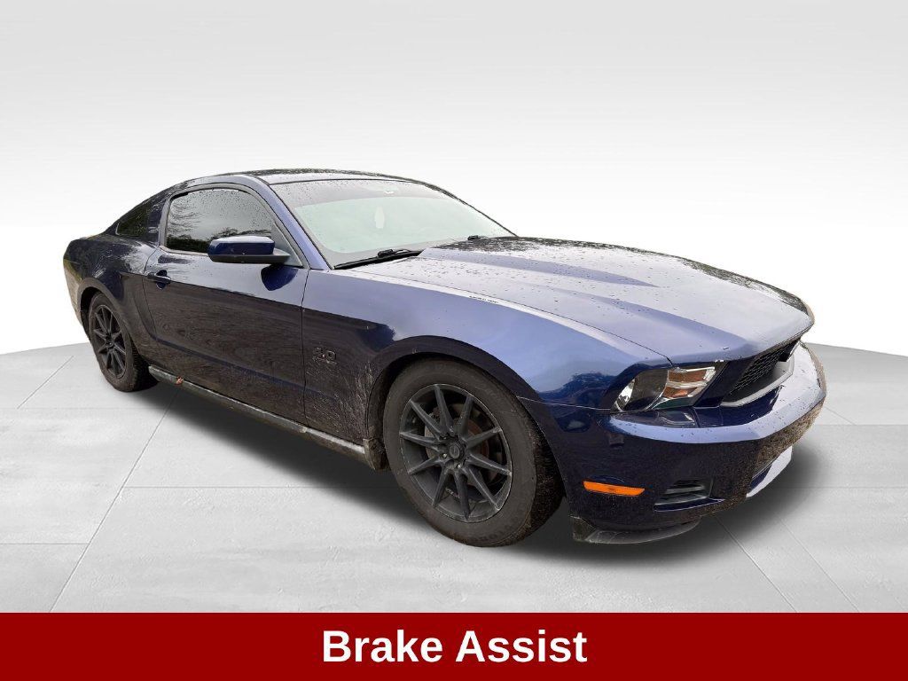 Used 2010 Ford Mustang Coupe RWD image 9