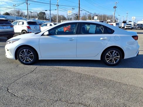 Used 2023 Kia Forte LXS image 7