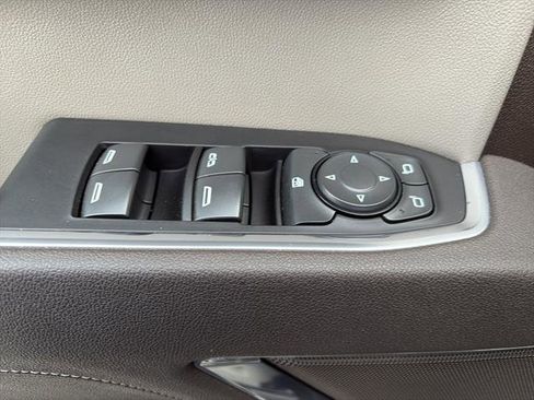 Used 2025 Chevrolet Silverado 1500 LT Trail Boss w/ LPO, Dark Essentials Package image 14