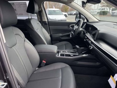 New 2026 Kia Sorento S image 18