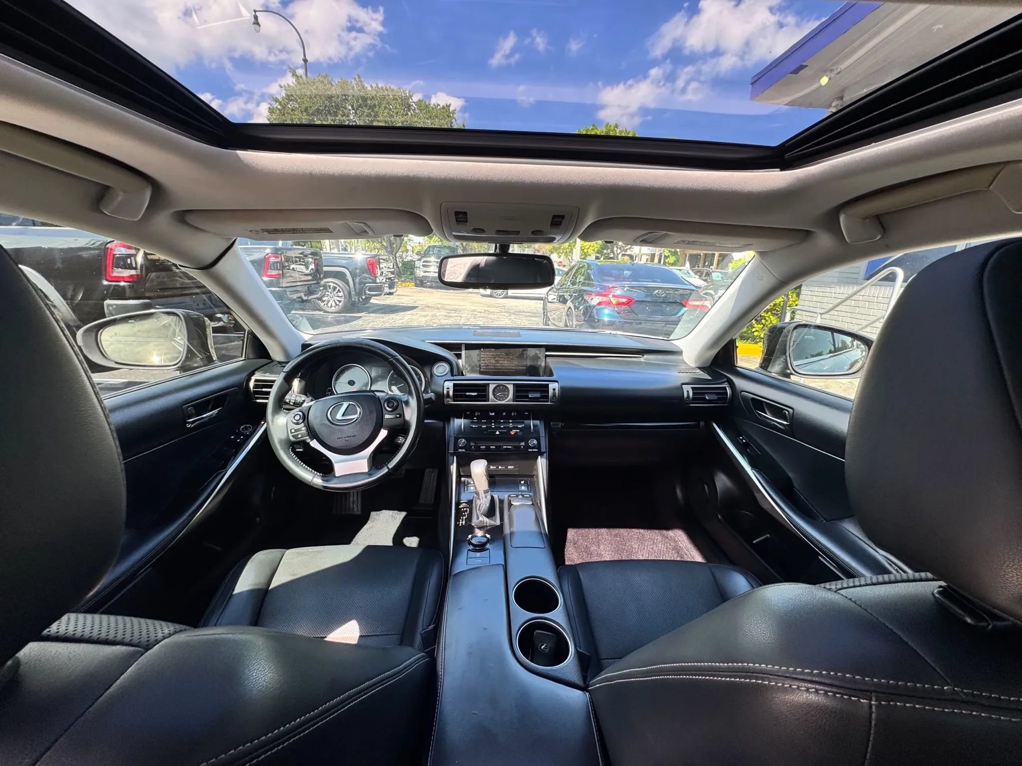 Used 2014 Lexus IS 250 w/ Navigation Package RWD image 18