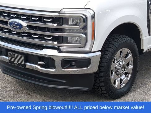 Used 2023 Ford F350 Lariat w/ Lariat Ultimate Package AWD/4WD image 17