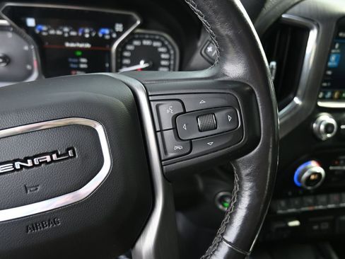 Used 2022 GMC Sierra 2500 Denali w/ Denali Black Diamond Edition image 24