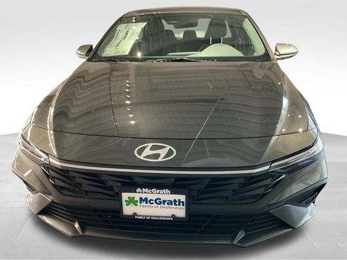 New 2026 Hyundai Elantra Hybrid FWD image 7