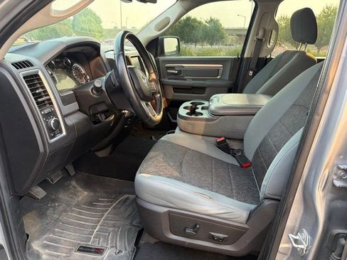Used 2019 RAM 1500 Classic SLT w/ Luxury Group AWD/4WD image 10