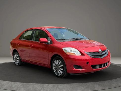 Used 2008 Toyota Yaris S FWD image 3