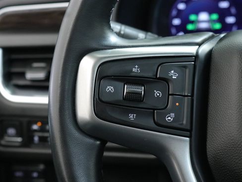 Used 2023 Chevrolet Suburban Z71 w/ Luxury Package image 14