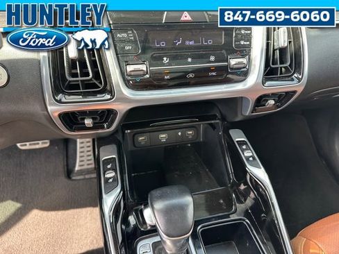 Used 2022 Kia Sorento SX Prestige w/ Rust Color Package AWD/4WD image 28