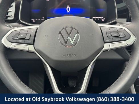 Certified 2025 Volkswagen Jetta SE image 35