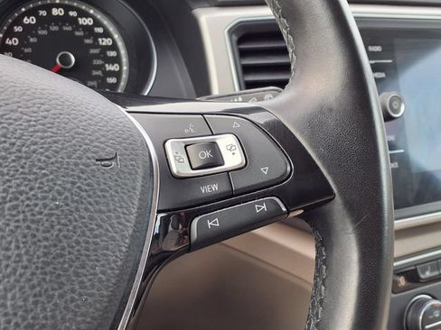 Used 2019 Volkswagen Atlas SE FWD image 16