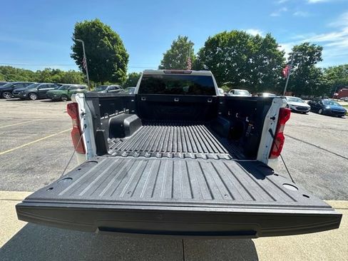 Certified 2024 Chevrolet Silverado 1500 LT AWD/4WD image 28