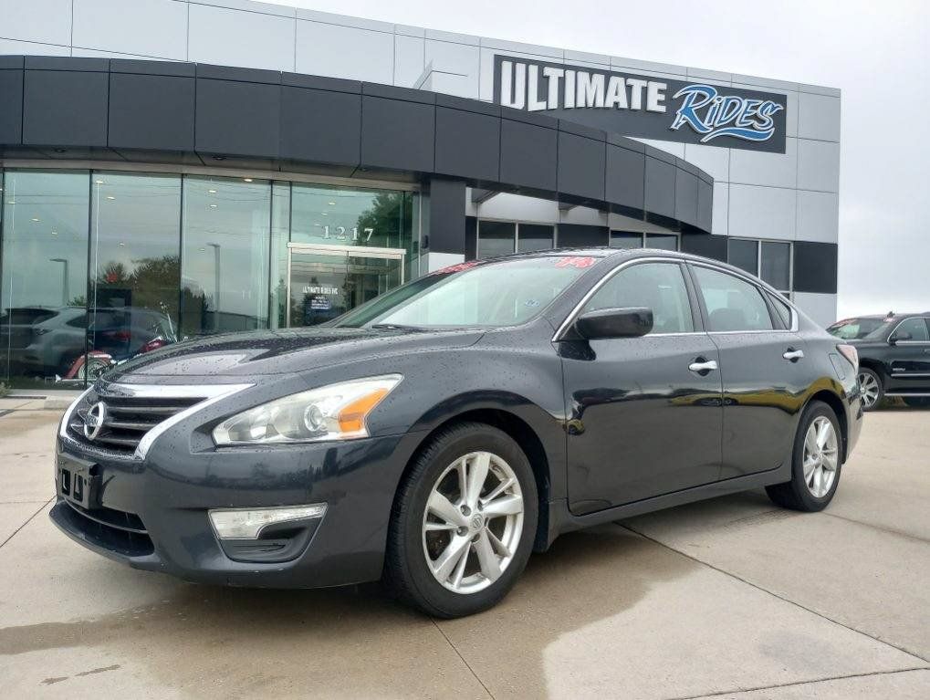 Used 2014 Nissan Altima 2.5 SV FWD image 1