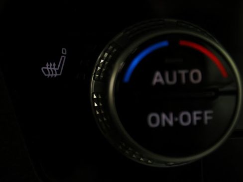 Used 2024 Mitsubishi Outlander SEL FWD image 25