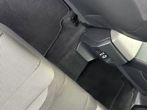 Certified 2024 Subaru Crosstrek 2.0i Premium image 36