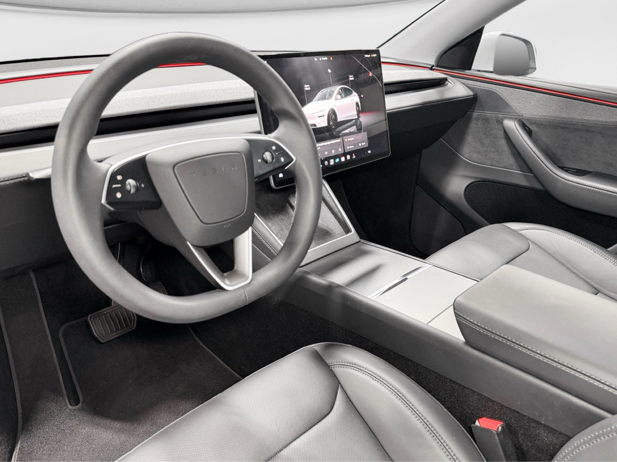 Used 2026 Tesla Model Y 2WD image 17