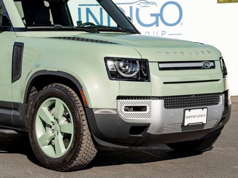 Used 2023 Land Rover Defender 110 75th Limited Edition image 5