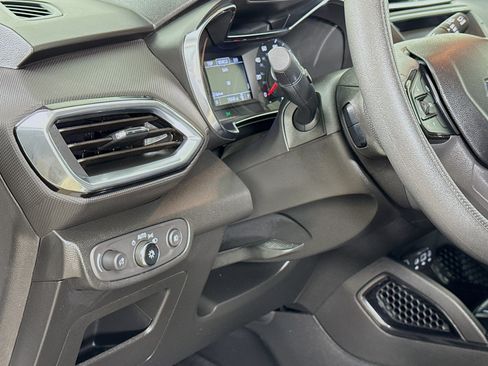 Used 2023 Chevrolet TrailBlazer LT FWD image 10
