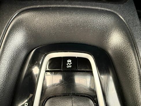 Used 2024 Toyota Corolla LE FWD image 38
