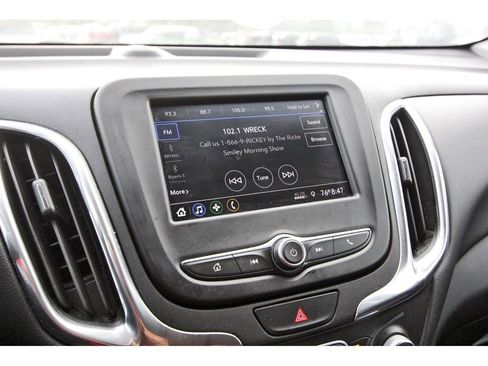 Used 2020 Chevrolet Equinox LT image 23