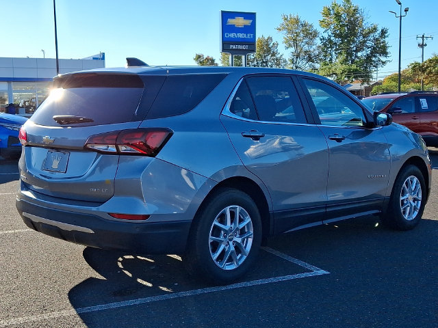 Used 2024 Chevrolet Equinox LT AWD/4WD image 4