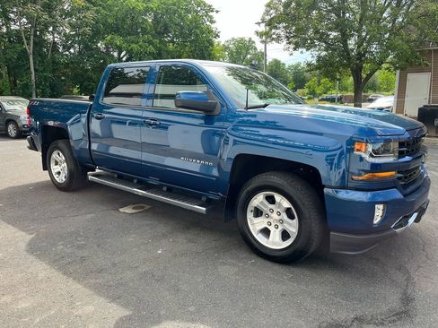 Used 2018 Chevrolet Silverado 1500 LT w/ All Star Edition AWD/4WD image 4