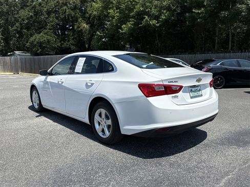 Used 2024 Chevrolet Malibu LS w/ Driver Confidence Package image 3