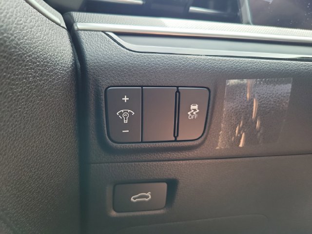 New 2026 Kia K5 LXS FWD image 27