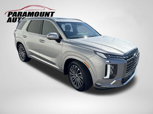 Used 2023 Hyundai Palisade Calligraphy w/ Cargo Package FWD image 3
