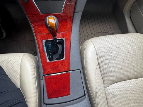 Used 2012 Lexus ES 350 w/ Preferred Accessory Pkg image 18