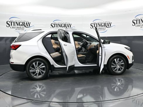 Used 2023 Chevrolet Equinox Premier FWD image 36