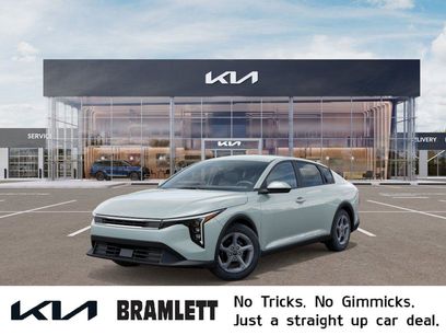 New 2025 Kia K4 LXS