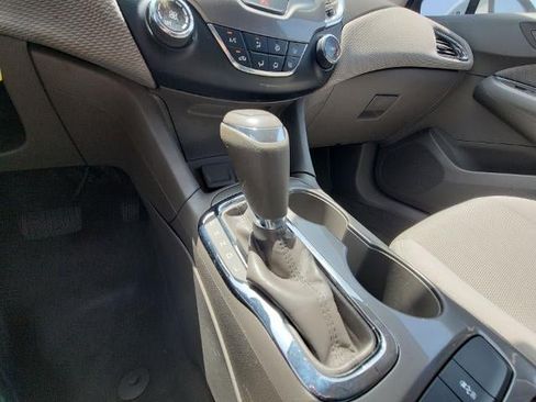 Used 2016 Chevrolet Cruze LT FWD image 15