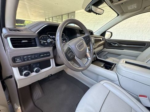 Certified 2021 GMC Yukon Denali w/ Denali Premium Package AWD/4WD image 10