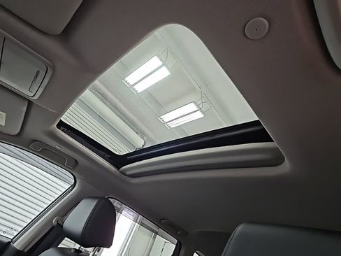 Used 2023 Honda CR-V EX-L image 28