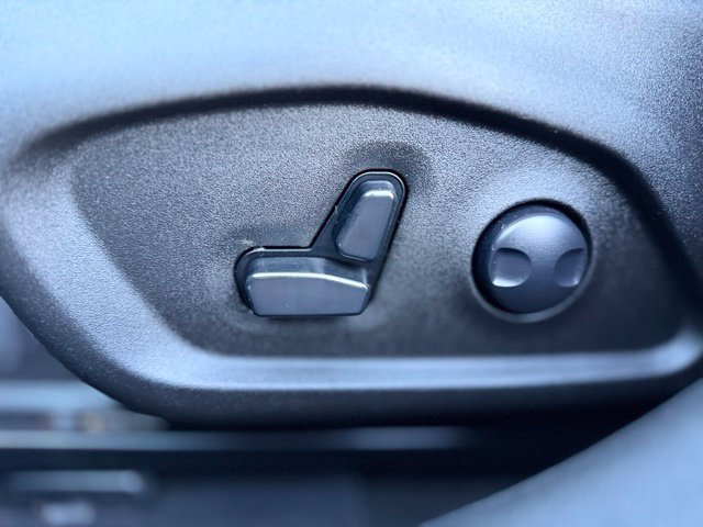 Used 2023 Jeep Renegade Latitude w/ Premium Group AWD/4WD image 20
