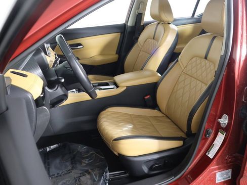 Used 2021 Nissan Sentra SV w/ SV Premium Package image 29