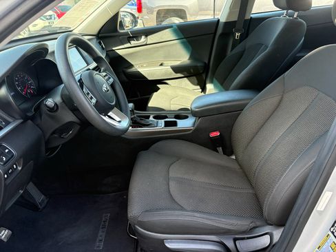 Used 2019 Kia Optima LX FWD image 10