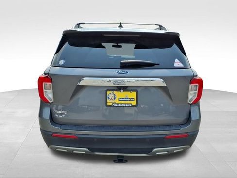 Certified 2021 Ford Explorer XLT w/ Equipment Group 202A RWD image 9