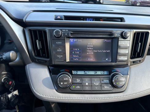 Used 2013 Toyota RAV4 XLE AWD/4WD image 20